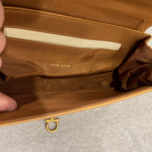 Lewis vintage embossed leather bag - Picture 8 of 15